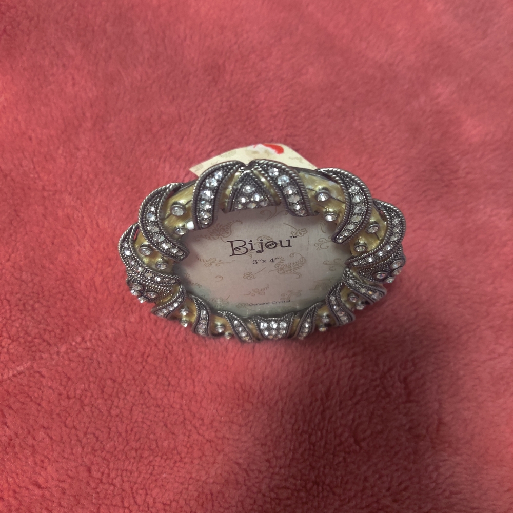 Genuine Crystal Photo Frame - Picture 5 of 6